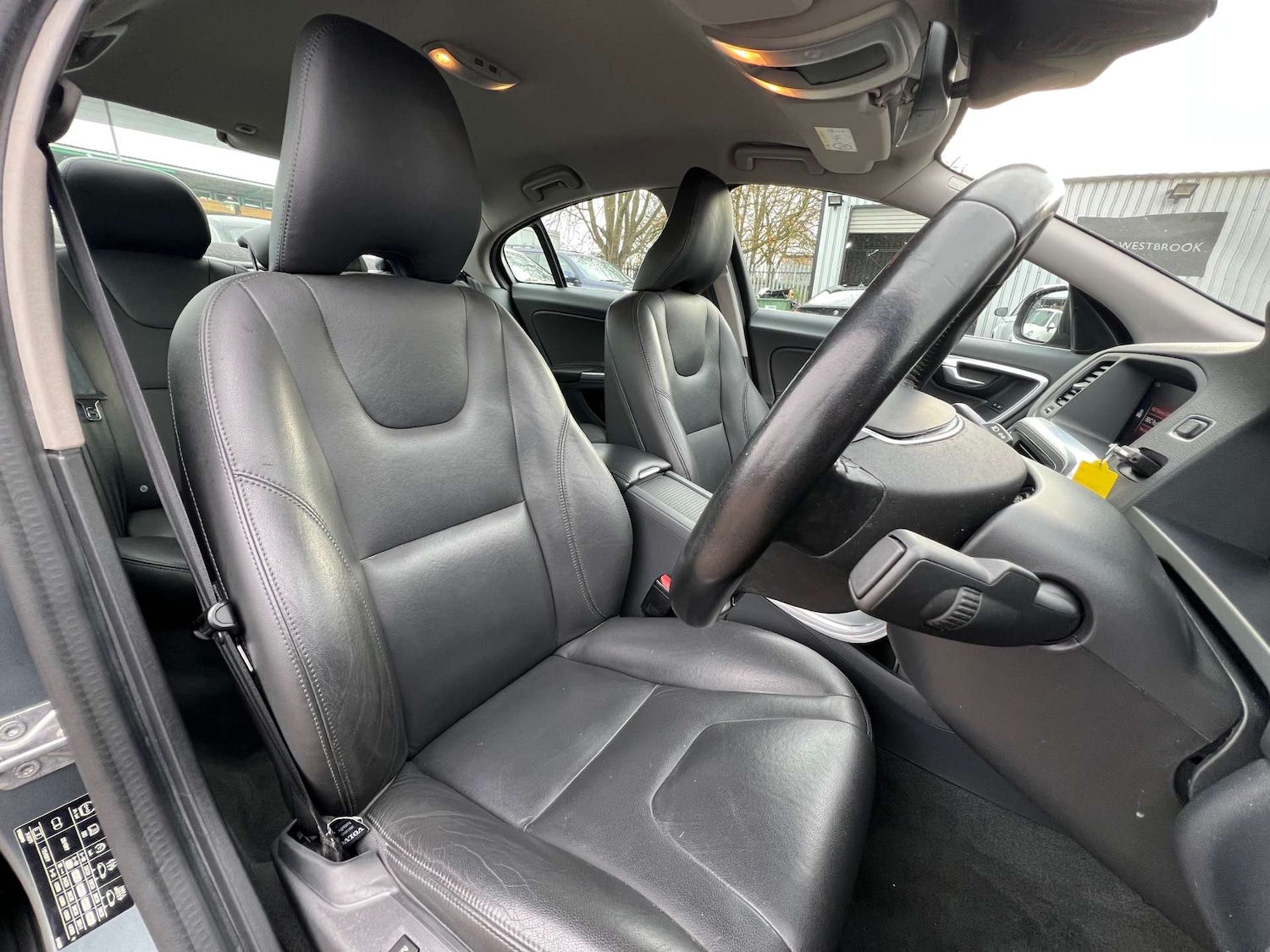 Used Volvo S60 2017 for sale - 76493609: Photo 30