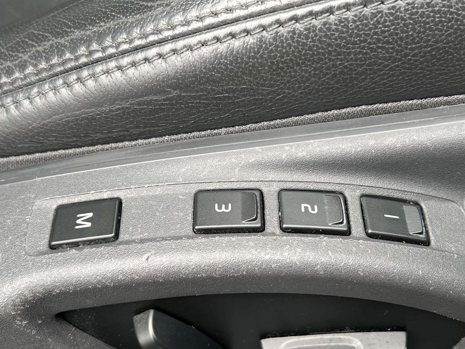 Used Volvo S60 2017 for sale - 76493609: Photo 32