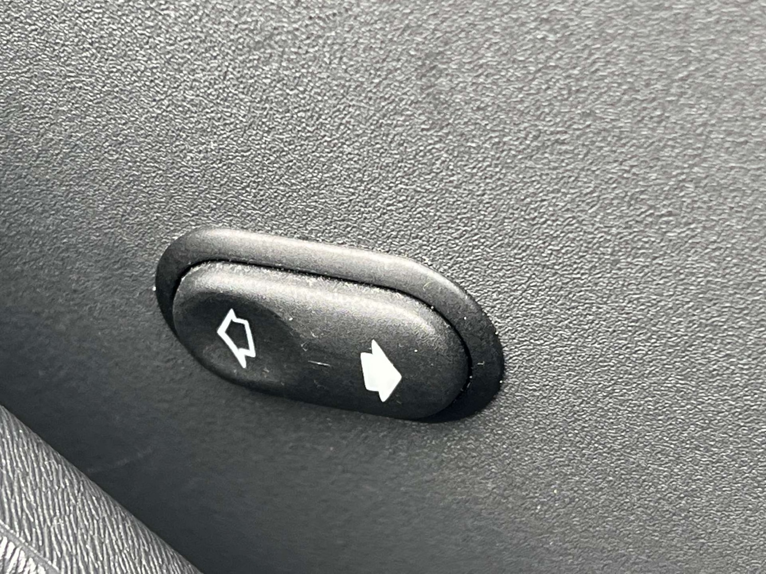 Used Volvo S60 2017 for sale - 76493609: Photo 34