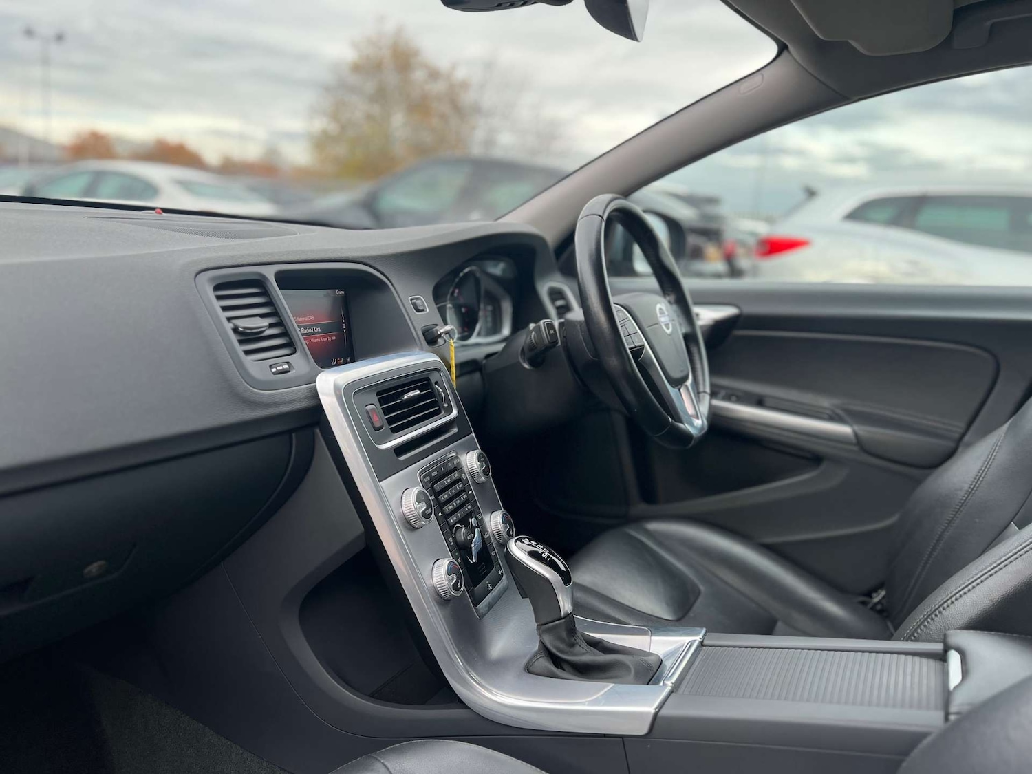 Used Volvo S60 2017 for sale - 76493609: Photo 44