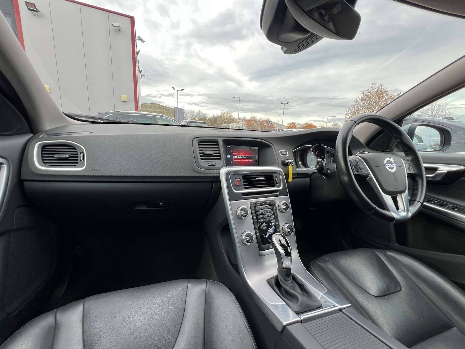 Used Volvo S60 2017 for sale - 76493609: Photo 45