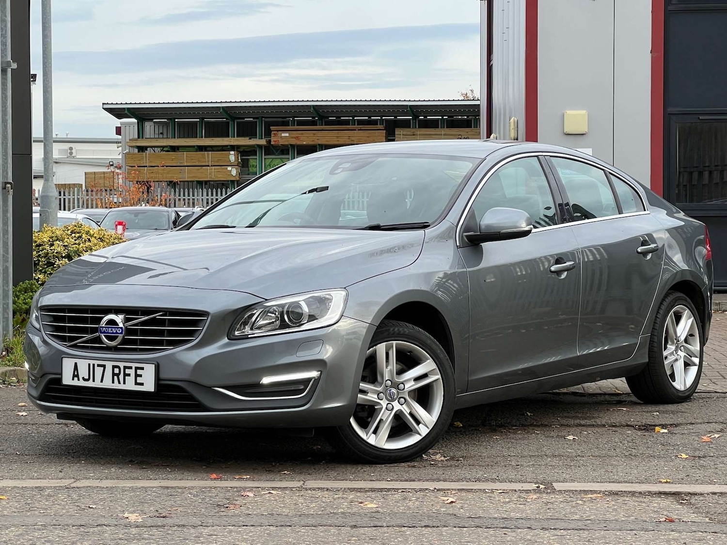 Used Volvo S60 2017 for sale - 76493609: Photo 5