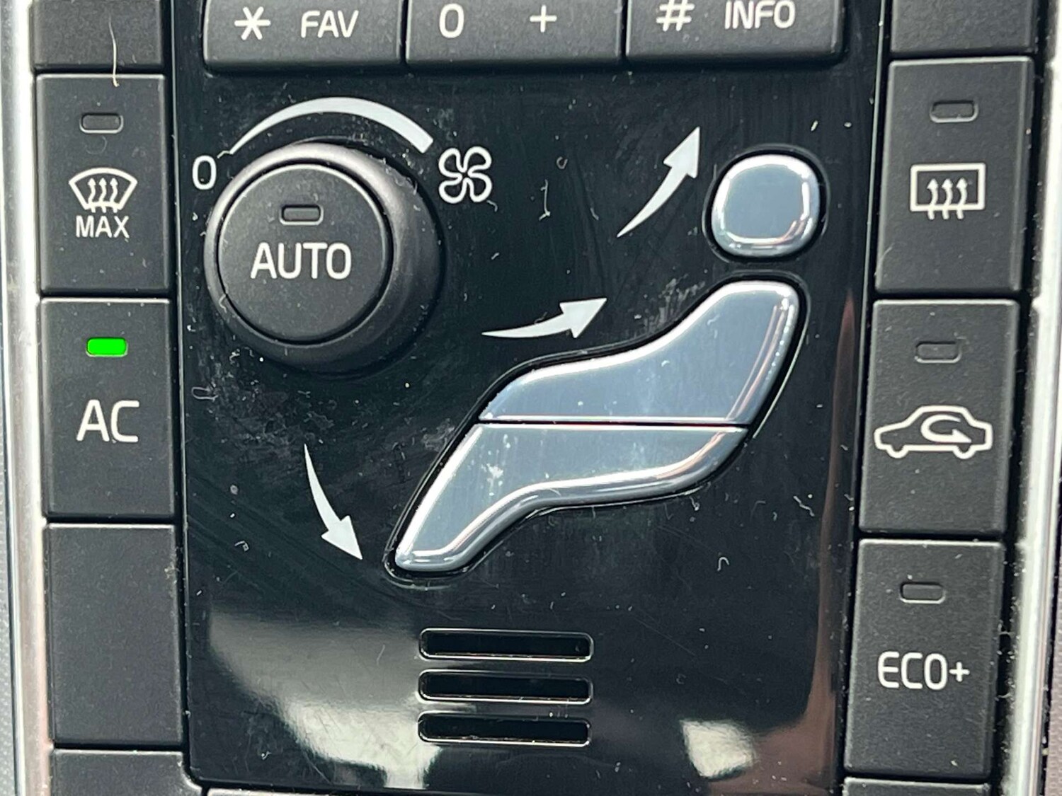 Used Volvo S60 2017 for sale - 76493609: Photo 55