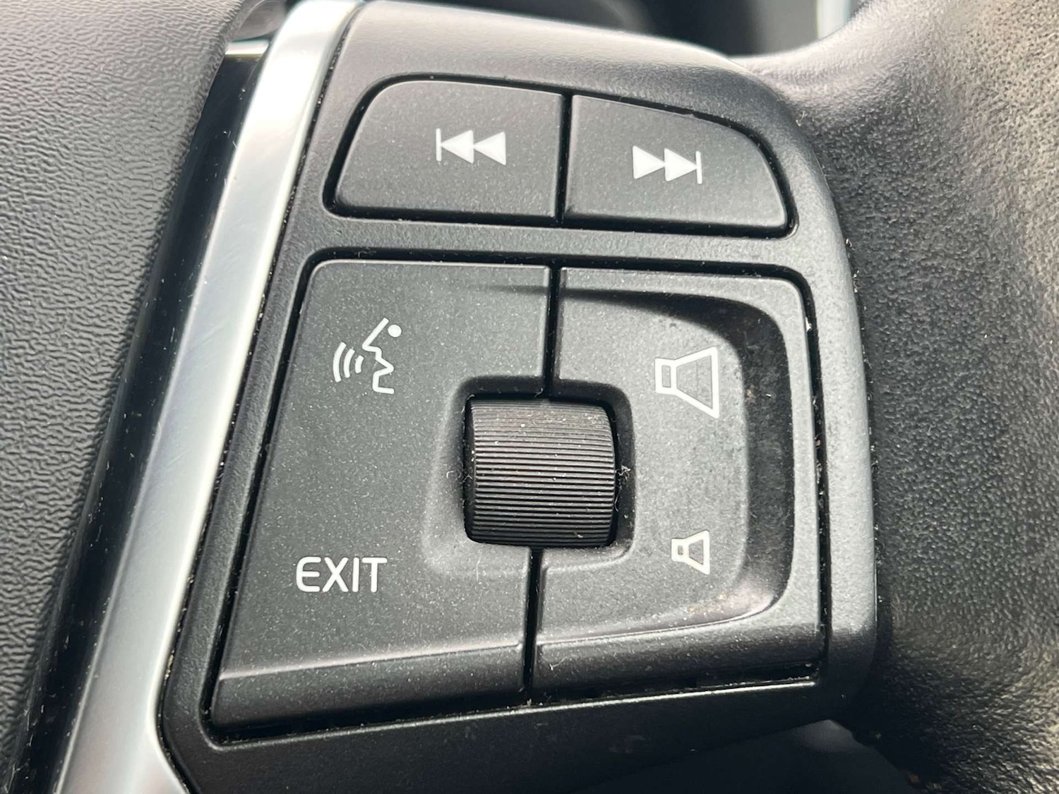 Used Volvo S60 2017 for sale - 76493609: Photo 70