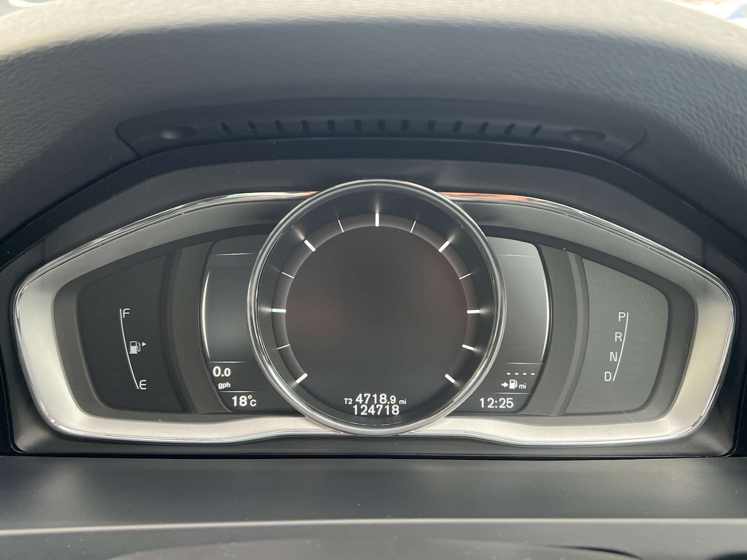 Used Volvo S60 2017 for sale - 76493609: Photo 72