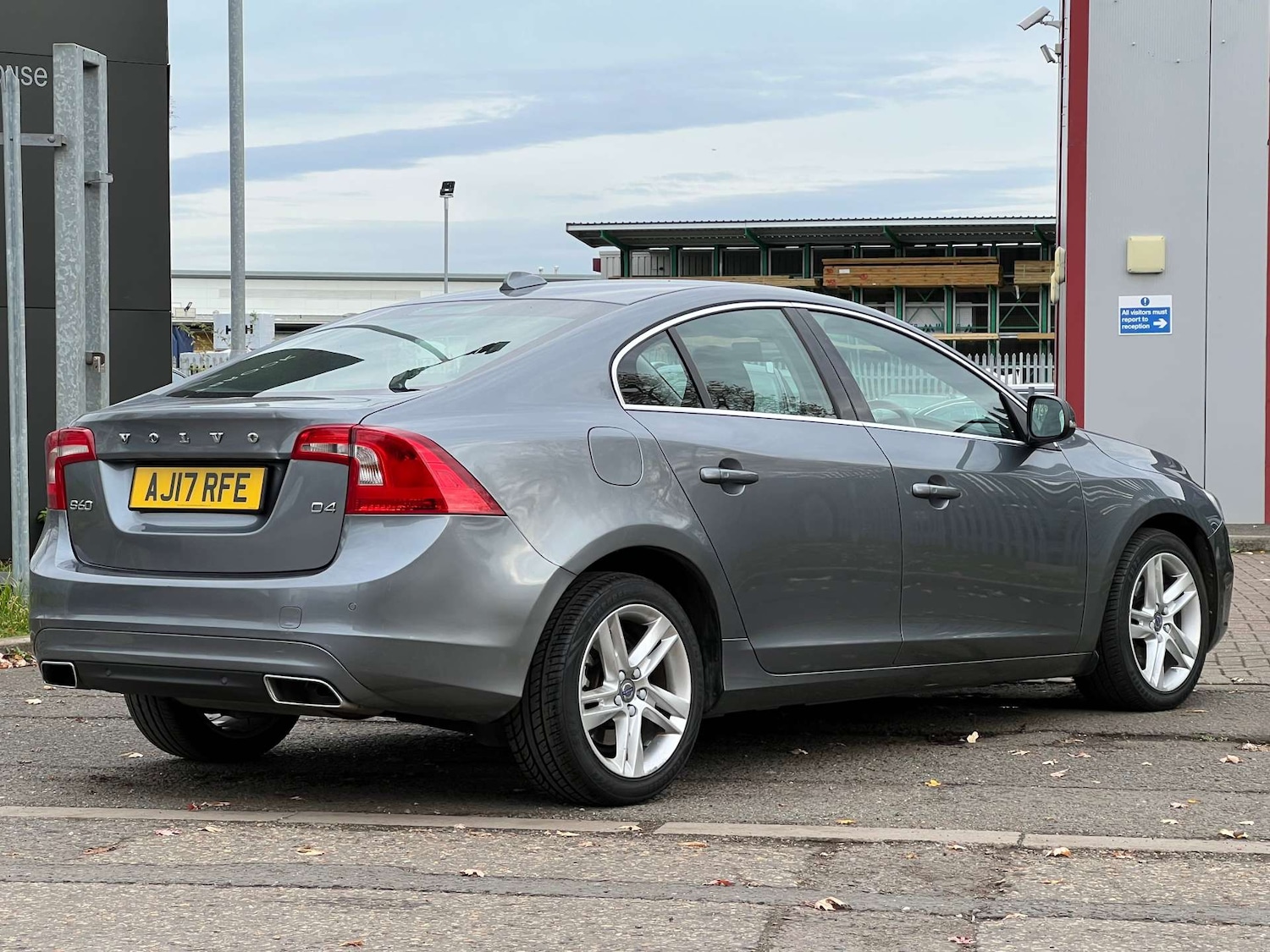 Used Volvo S60 2017 for sale - 76493609: Photo 8
