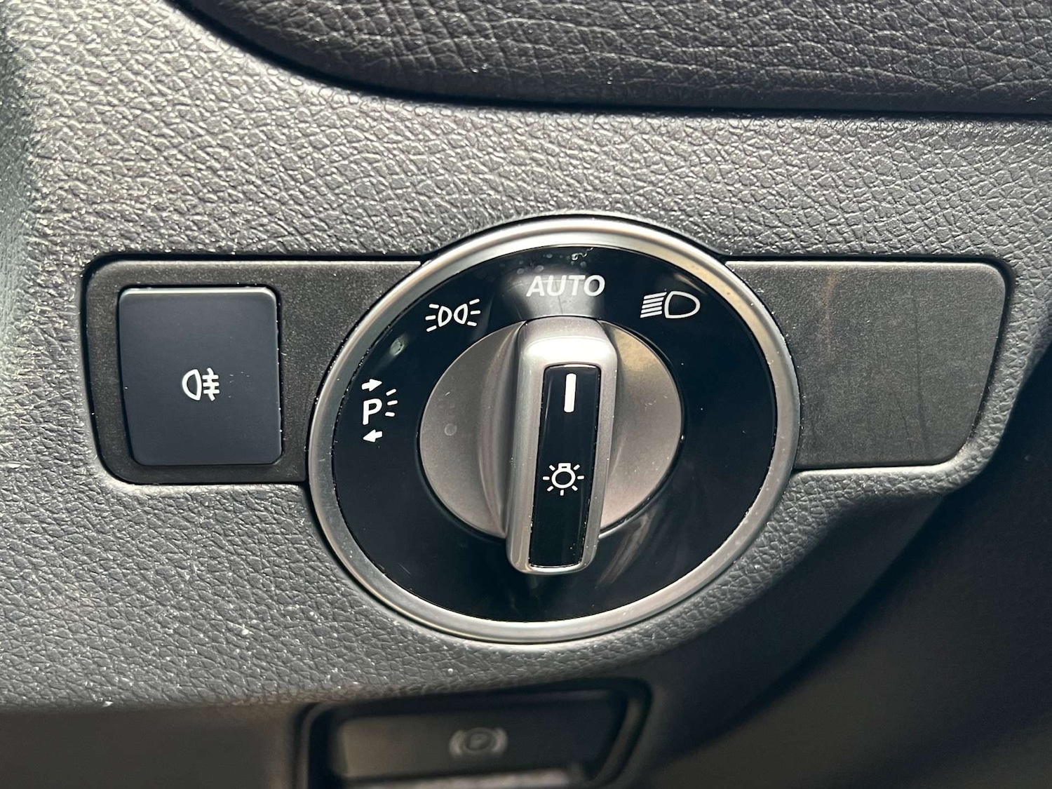 Used Mercedes-Benz CLA 2018 for sale - 76601809: Photo 52