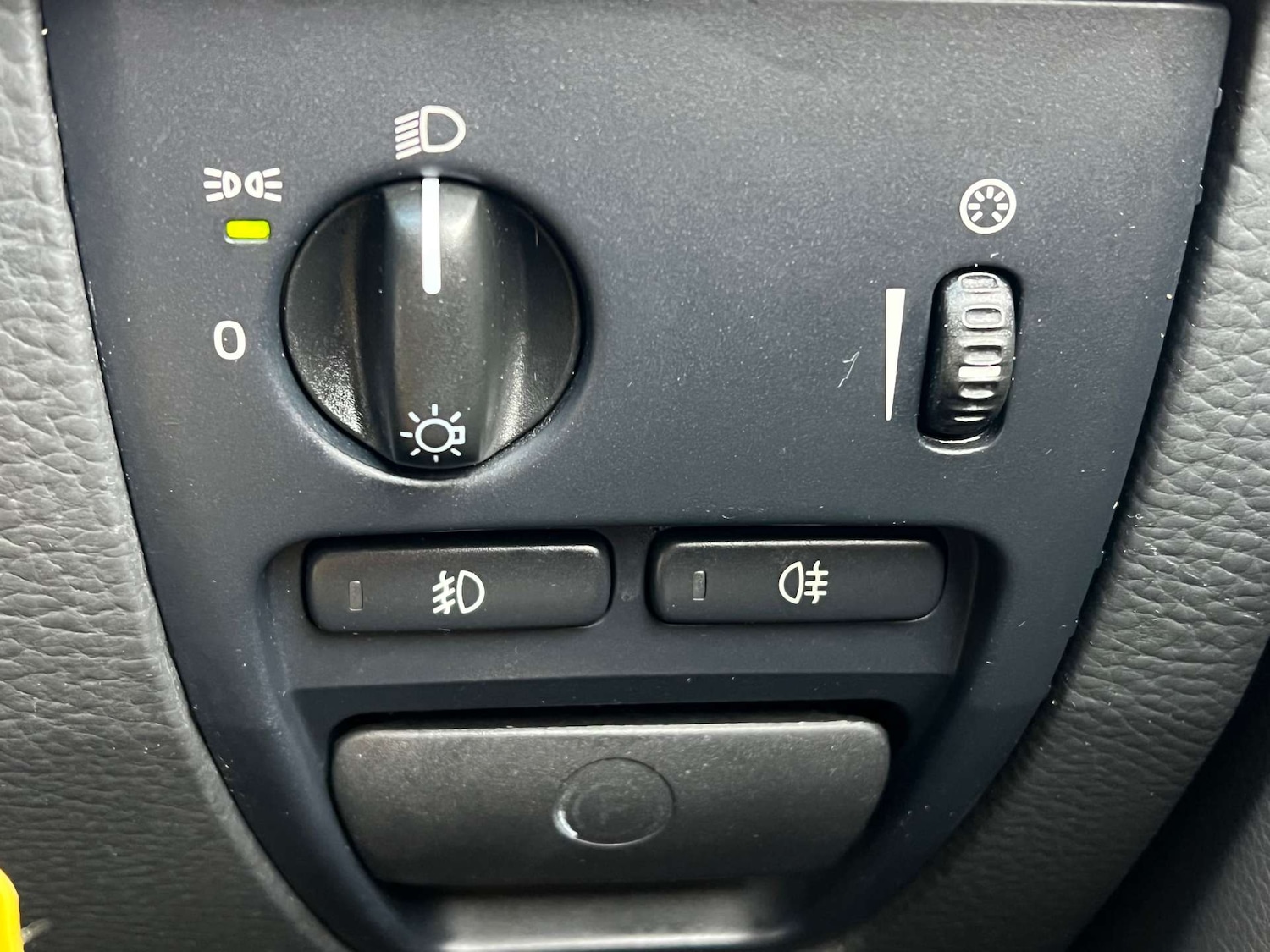 Used Volvo XC90 2011 for sale - 77088721: Photo 61