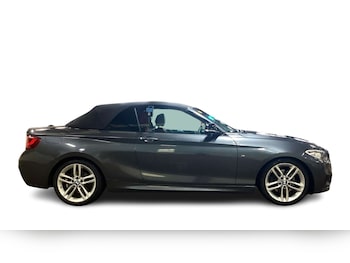 Used BMW 2 Series 2016 for sale - 75569000: Photo