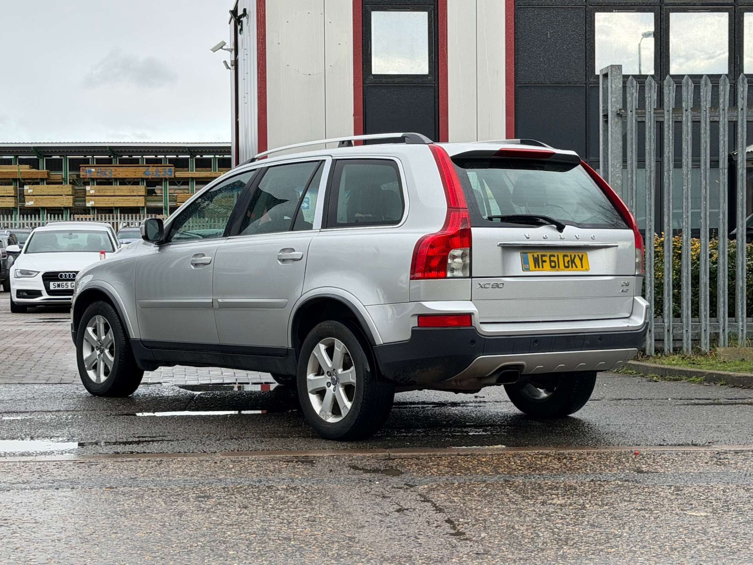 Used Volvo XC90 2011 for sale - 77476432: Photo 21