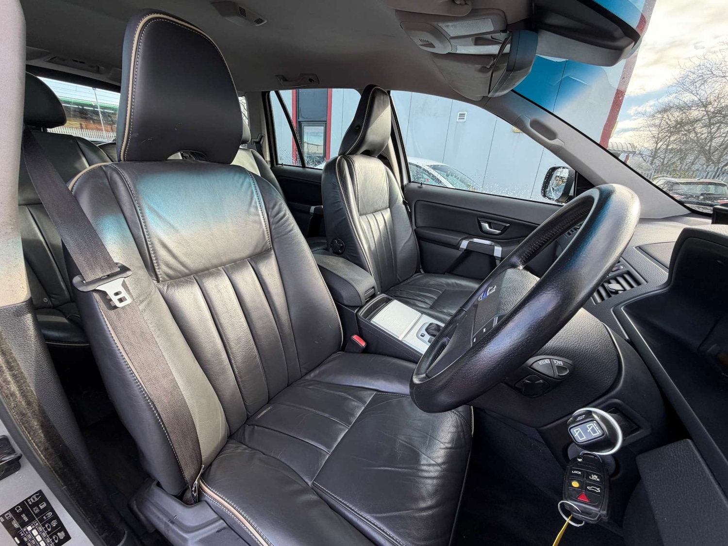 Used Volvo XC90 2011 for sale - 77476432: Photo 30