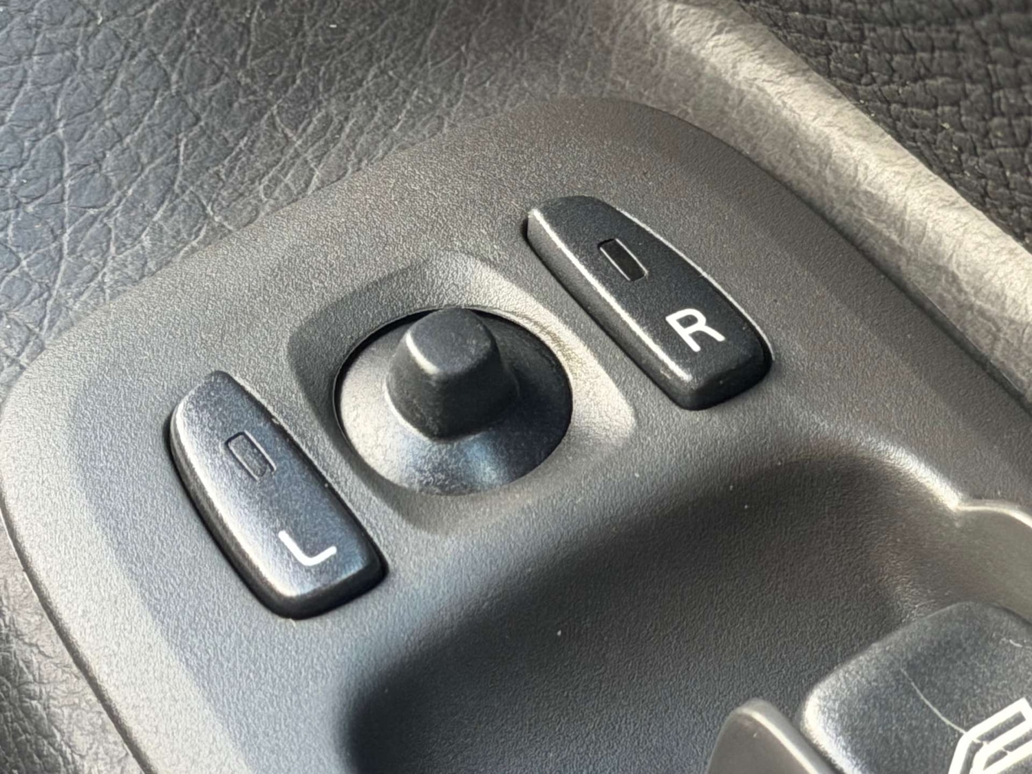 Used Volvo XC90 2011 for sale - 77476432: Photo 68