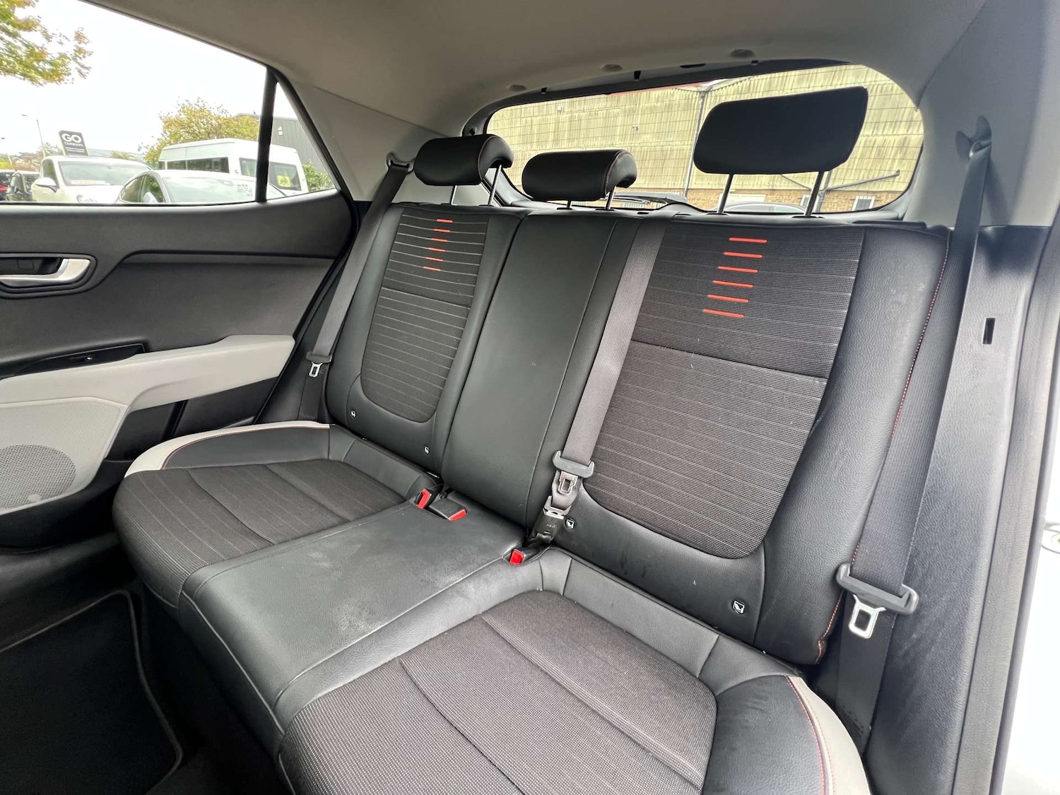 Used Kia Stonic 2018 for sale - 76009000: Photo 37