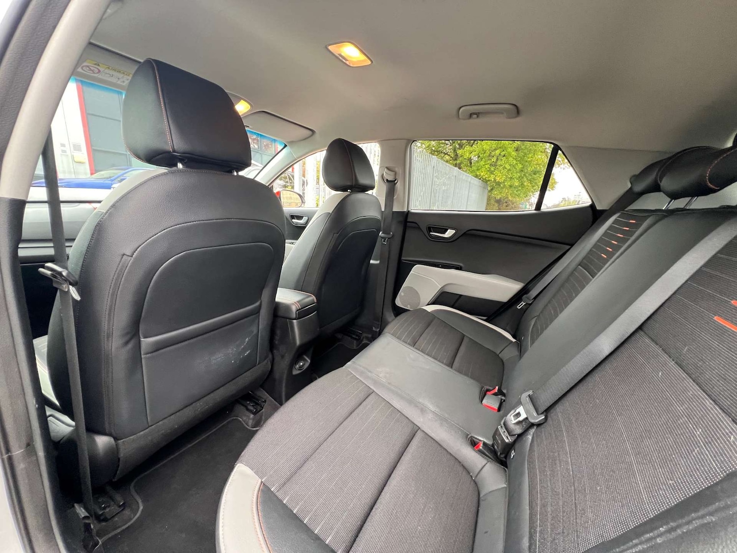 Used Kia Stonic 2018 for sale - 76009000: Photo 39