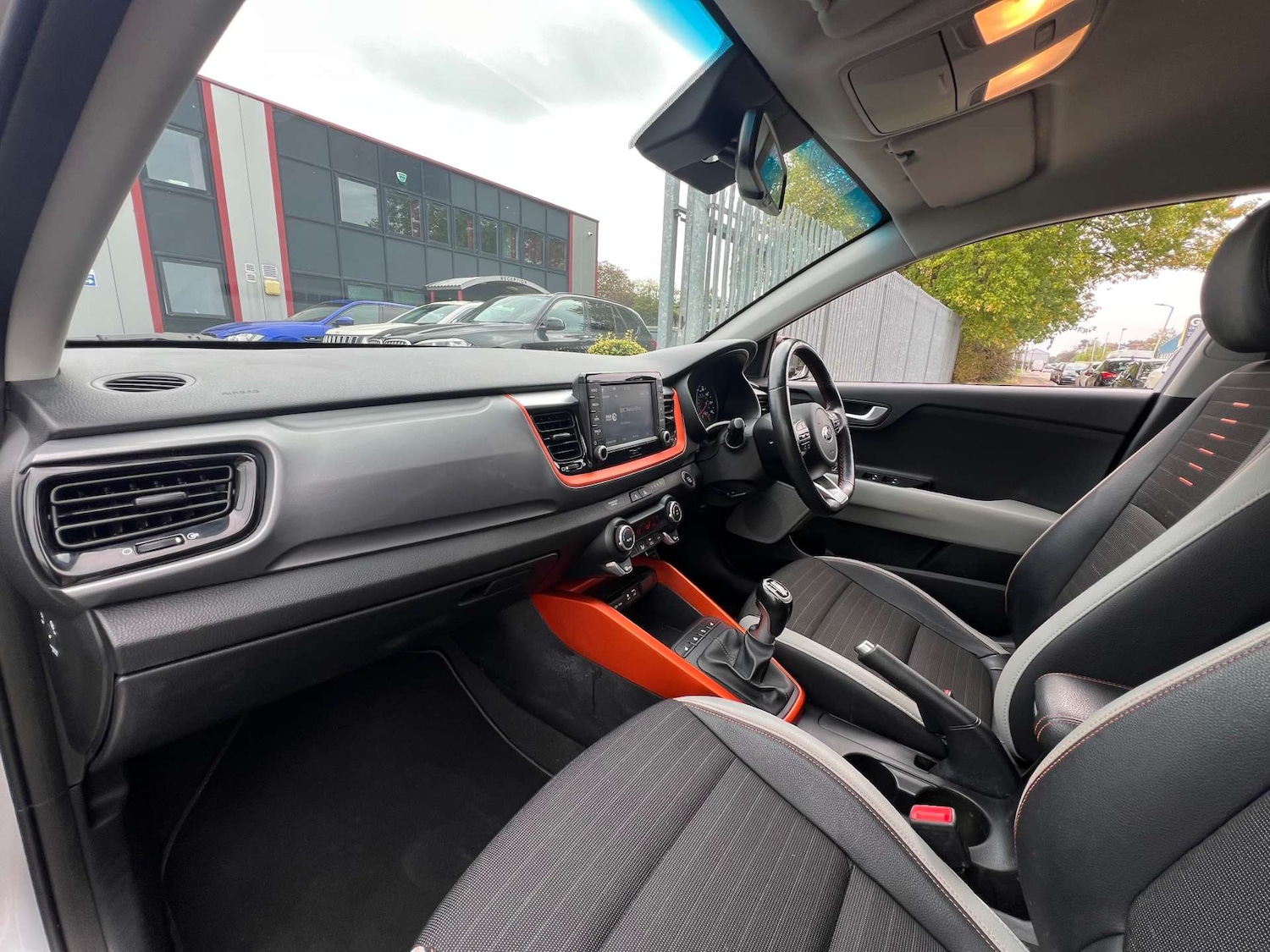 Used Kia Stonic 2018 for sale - 76009000: Photo 42