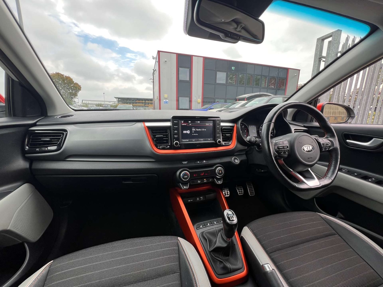 Used Kia Stonic 2018 for sale - 76009000: Photo 44