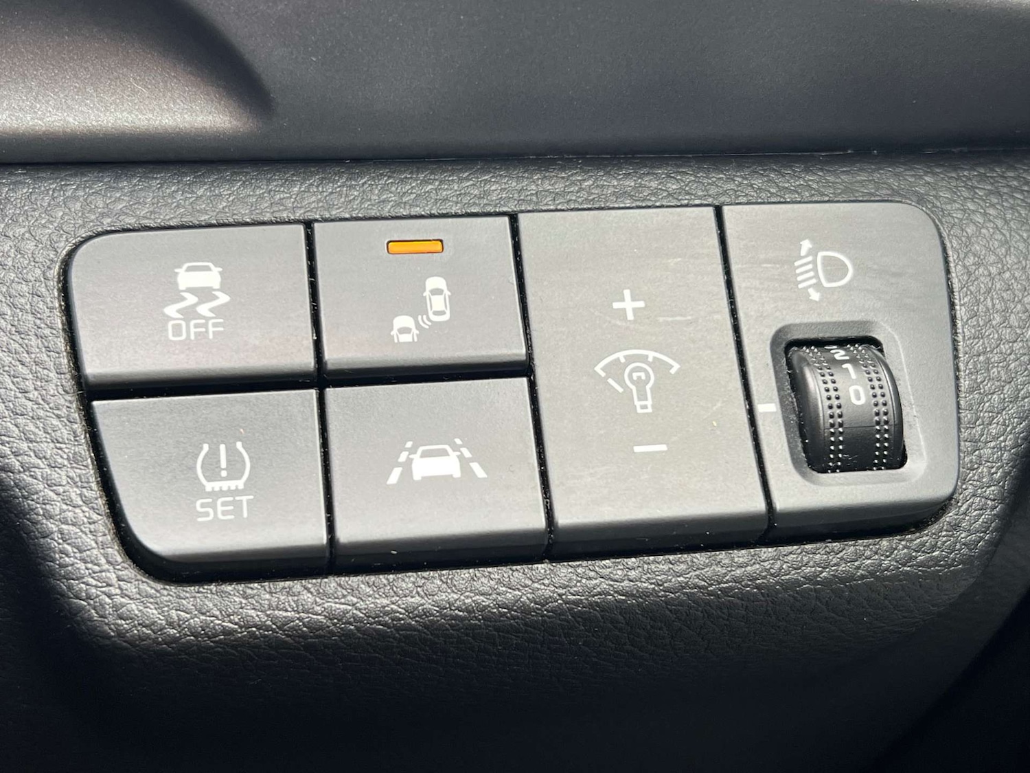 Used Kia Stonic 2018 for sale - 76009000: Photo 66