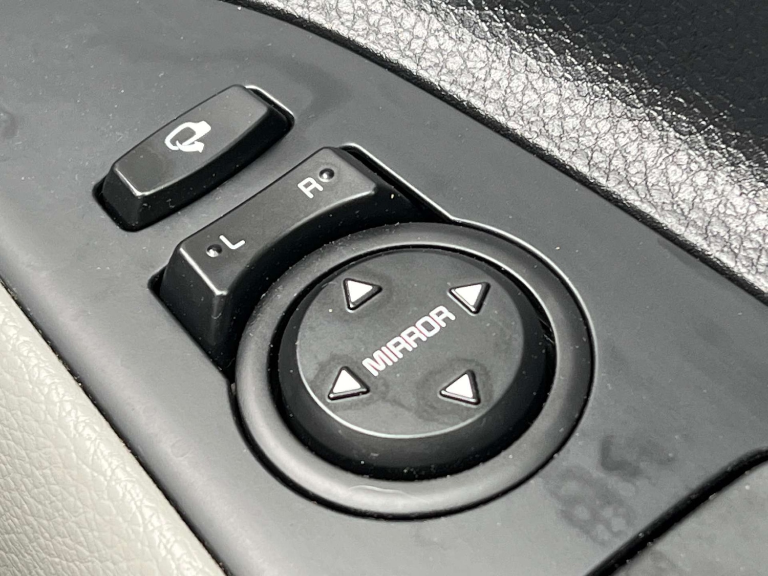 Used Kia Stonic 2018 for sale - 76009000: Photo 70