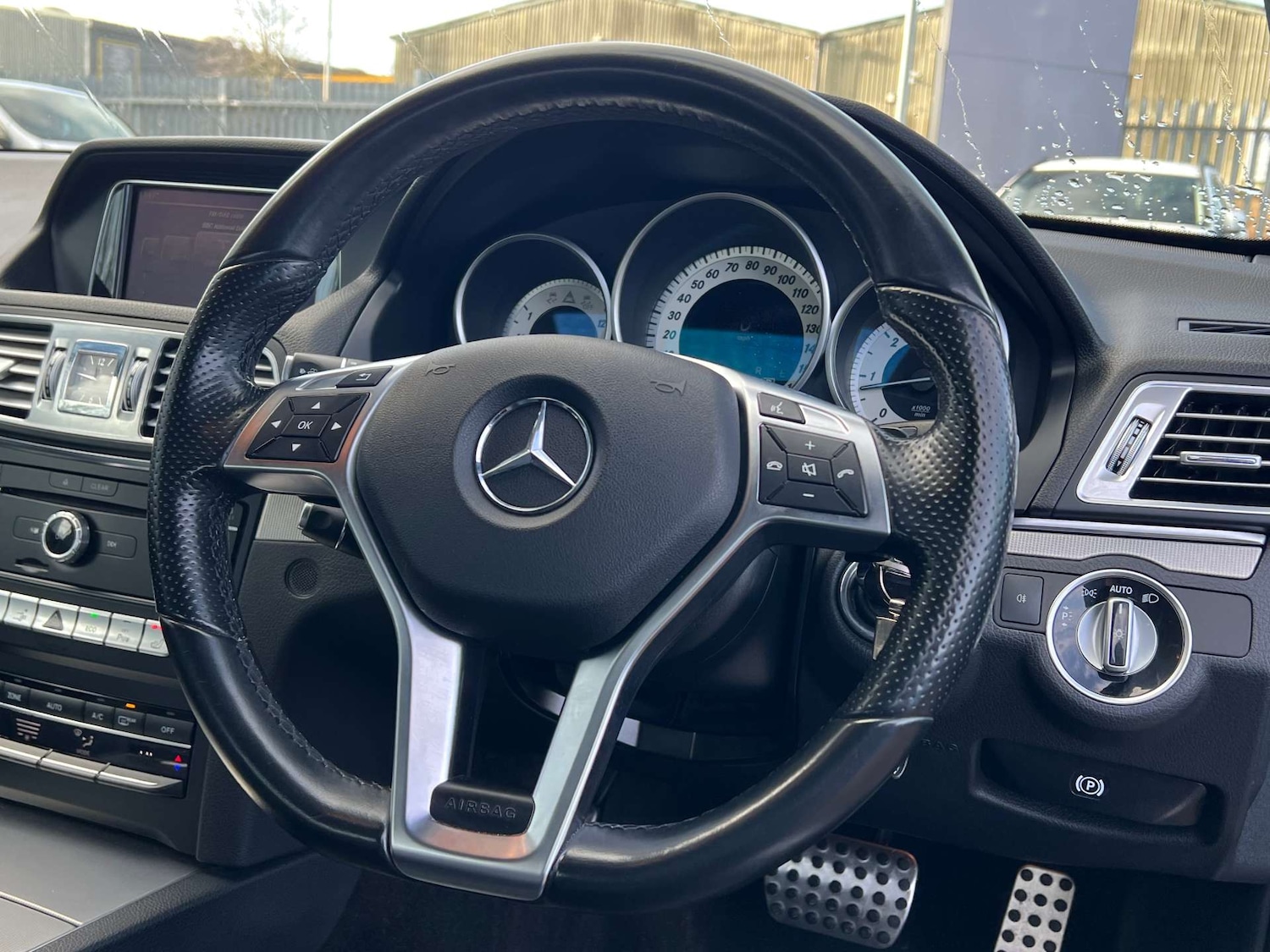 Used Mercedes-Benz E Class 2015 for sale - 77662814: Photo 25