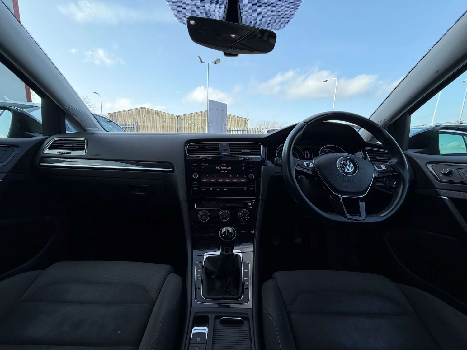 Used Volkswagen Golf 2017 for sale - 77662829: Photo 23