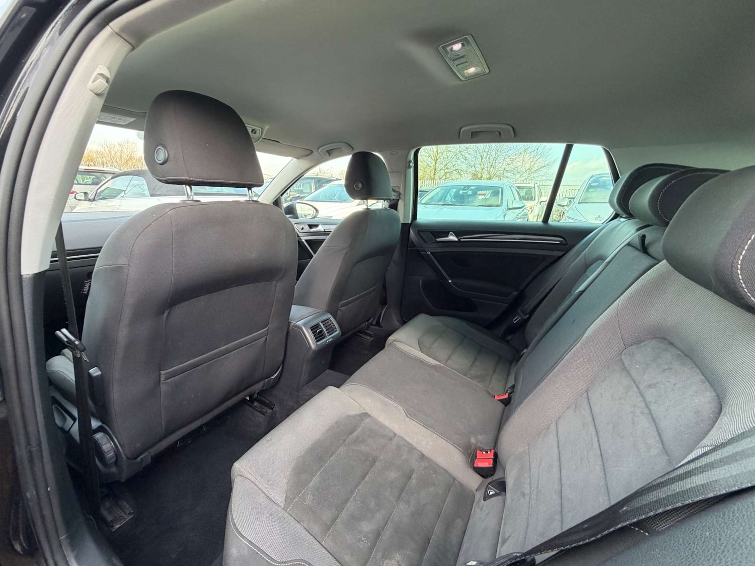 Used Volkswagen Golf 2017 for sale - 77662829: Photo 37