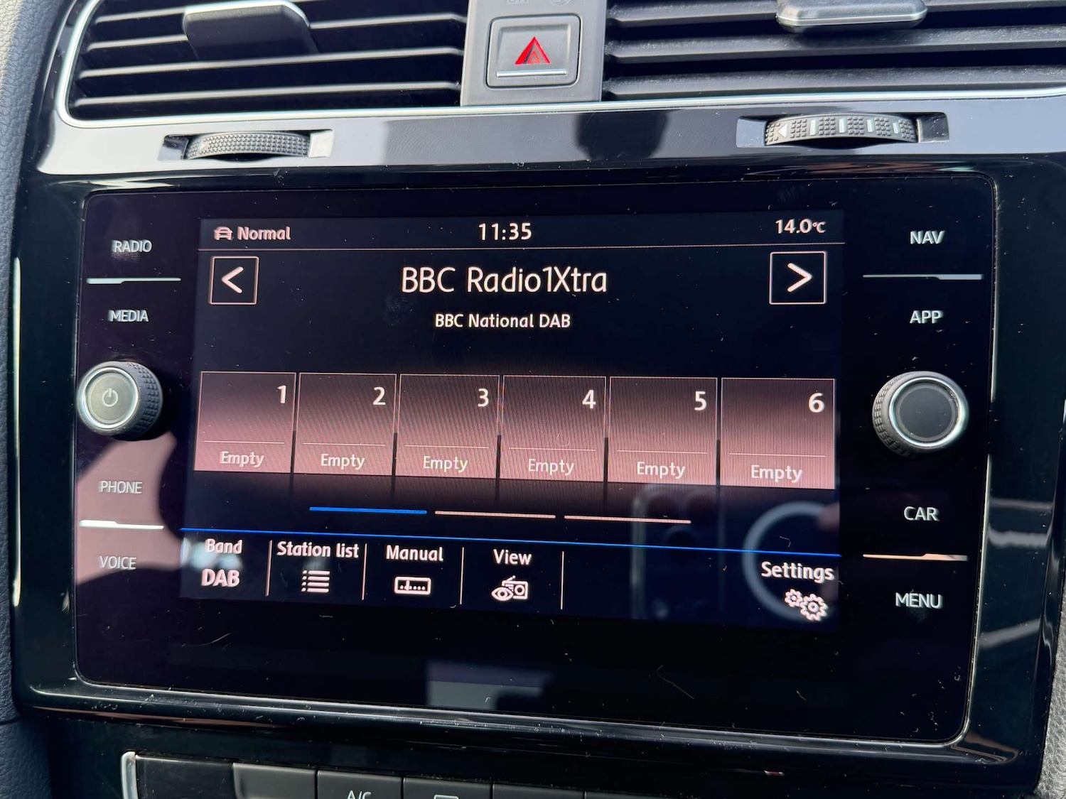 Used Volkswagen Golf 2017 for sale - 77662829: Photo 52