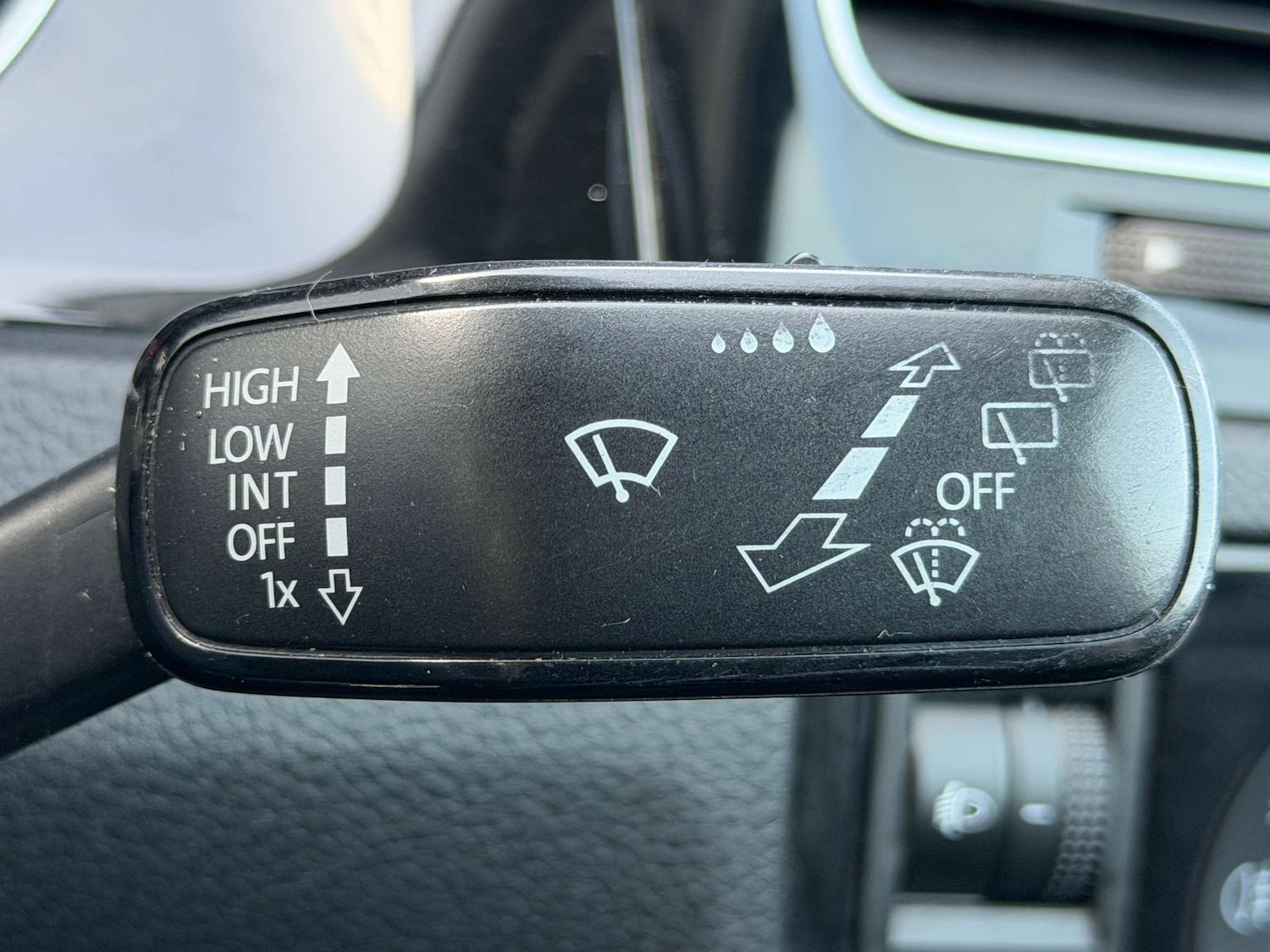 Used Volkswagen Golf 2017 for sale - 77662829: Photo 65