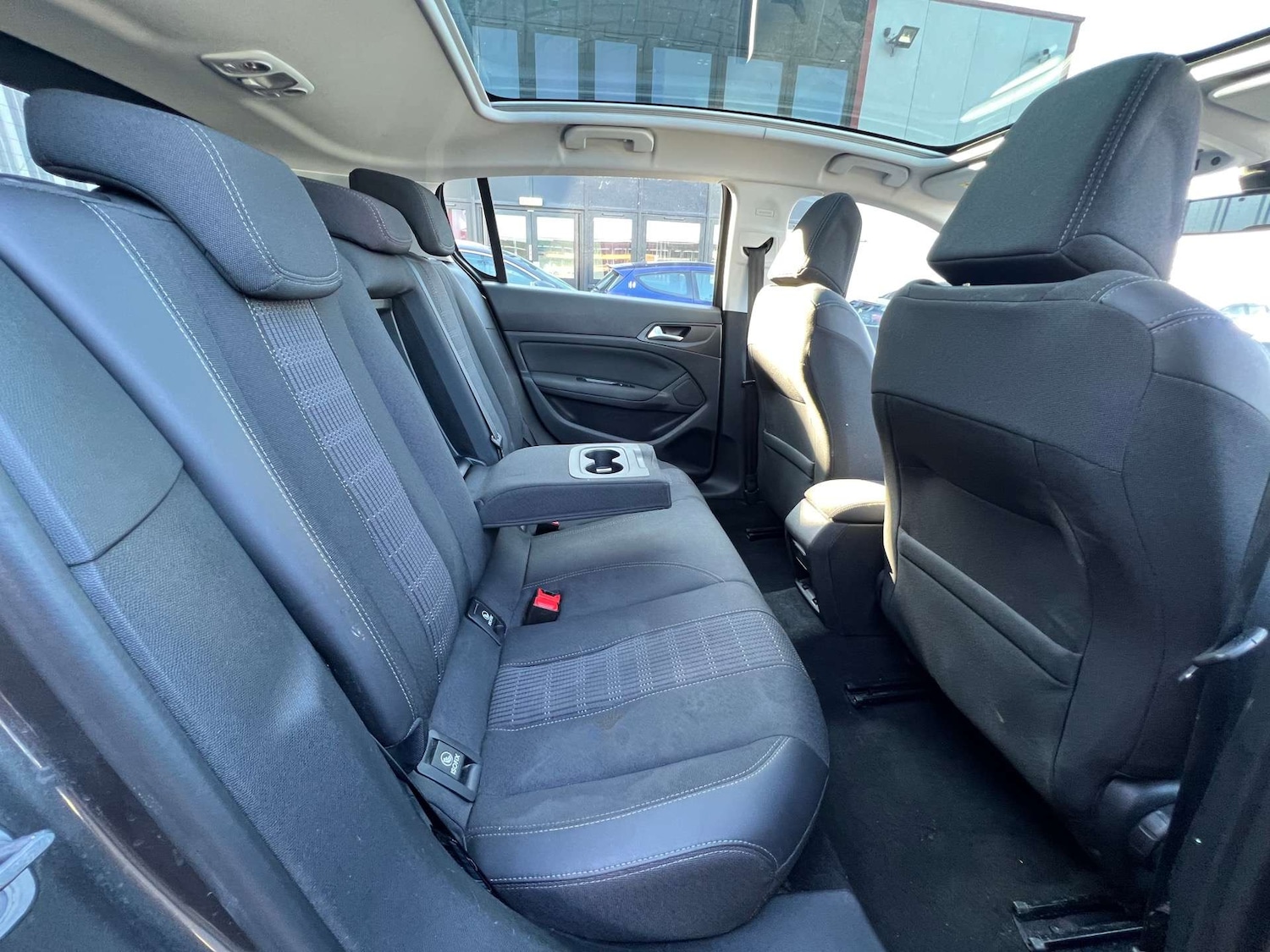 Used Peugeot 308 2018 for sale - 76601668: Photo 23