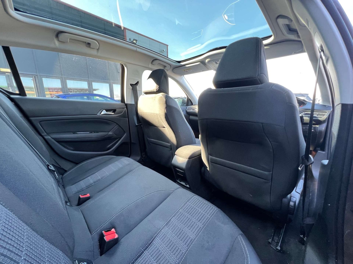 Used Peugeot 308 2018 for sale - 76601668: Photo 25