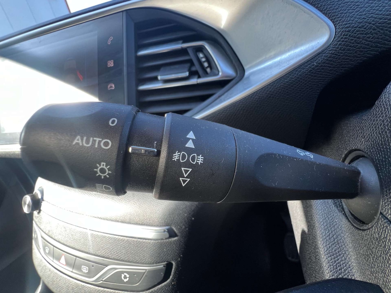 Used Peugeot 308 2018 for sale - 76601668: Photo 45