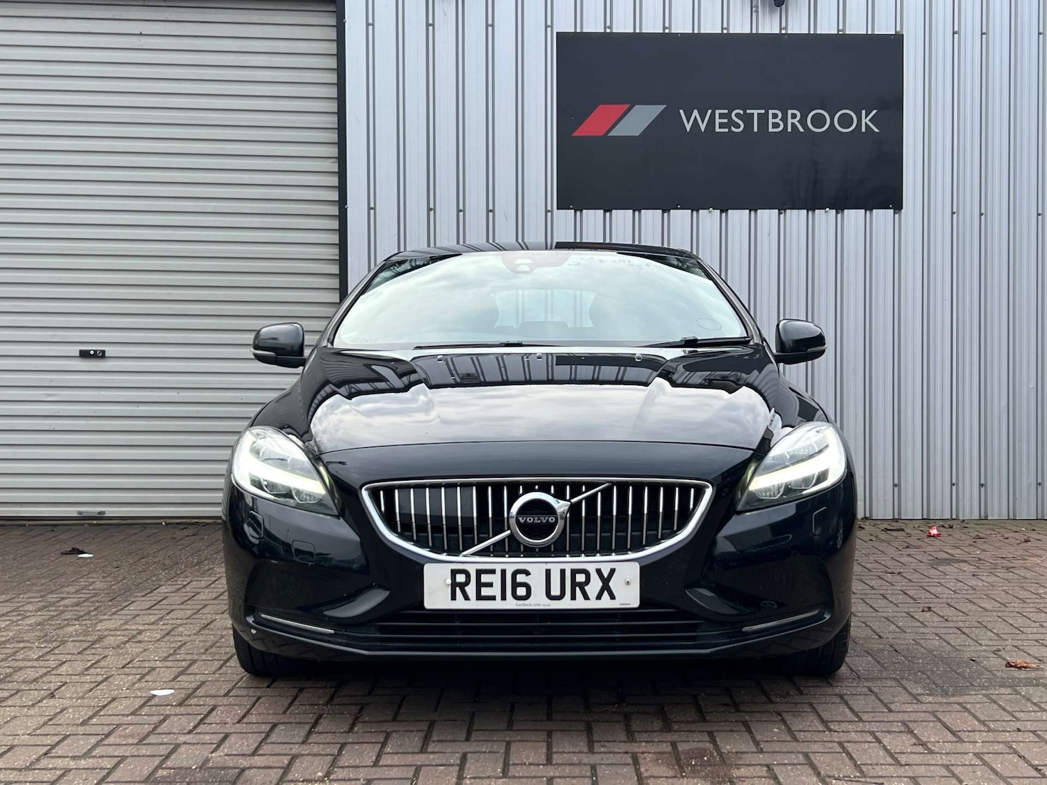 Used Volvo V40 2016 for sale - 76601793: Photo 12