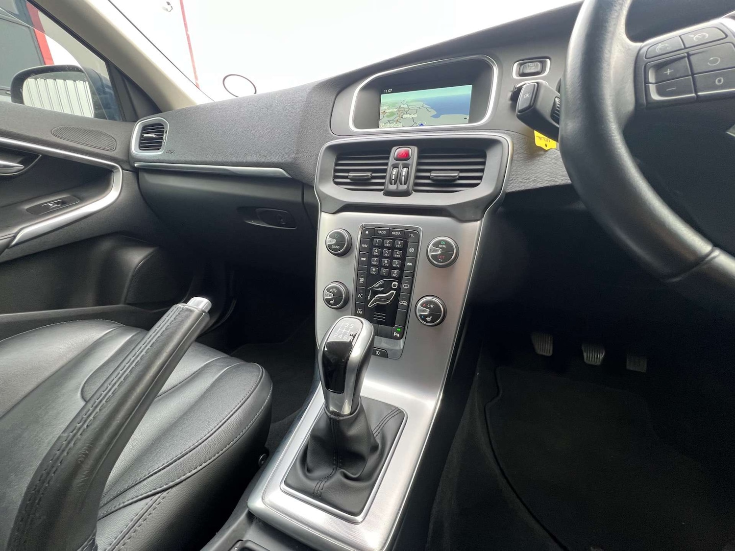 Used Volvo V40 2016 for sale - 76601793: Photo 34