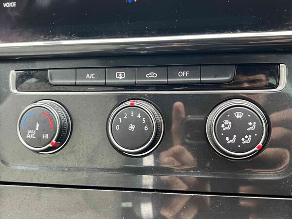 Used Volkswagen Golf 2019 for sale - 71522795: Photo 26