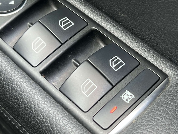 Used Mercedes-Benz E-Class 2014 for sale - 75055405: Photo 53