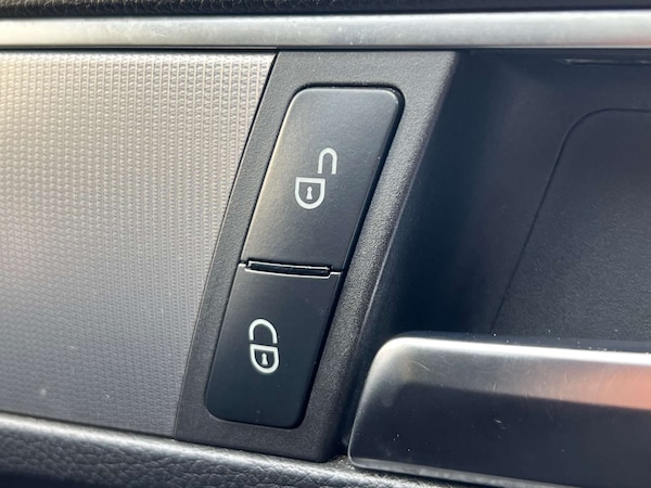 Used Mercedes-Benz E-Class 2014 for sale - 75055405: Photo 55