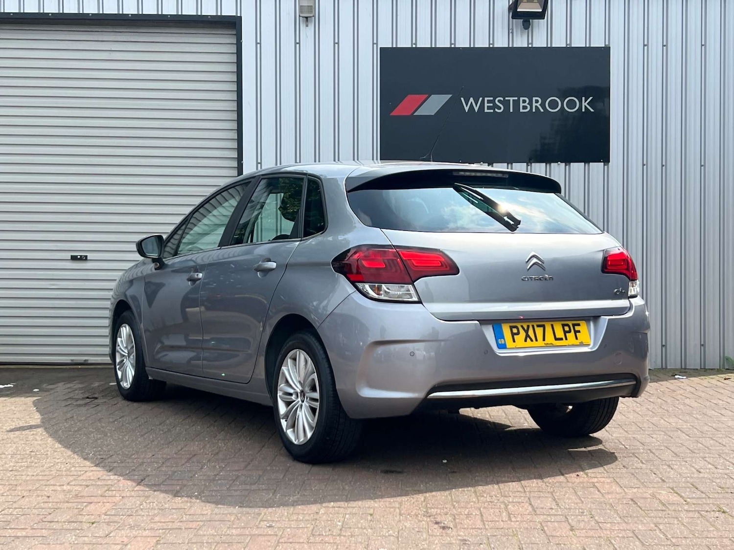 Used Citroen C4 2017 for sale - 76601872: Photo 11