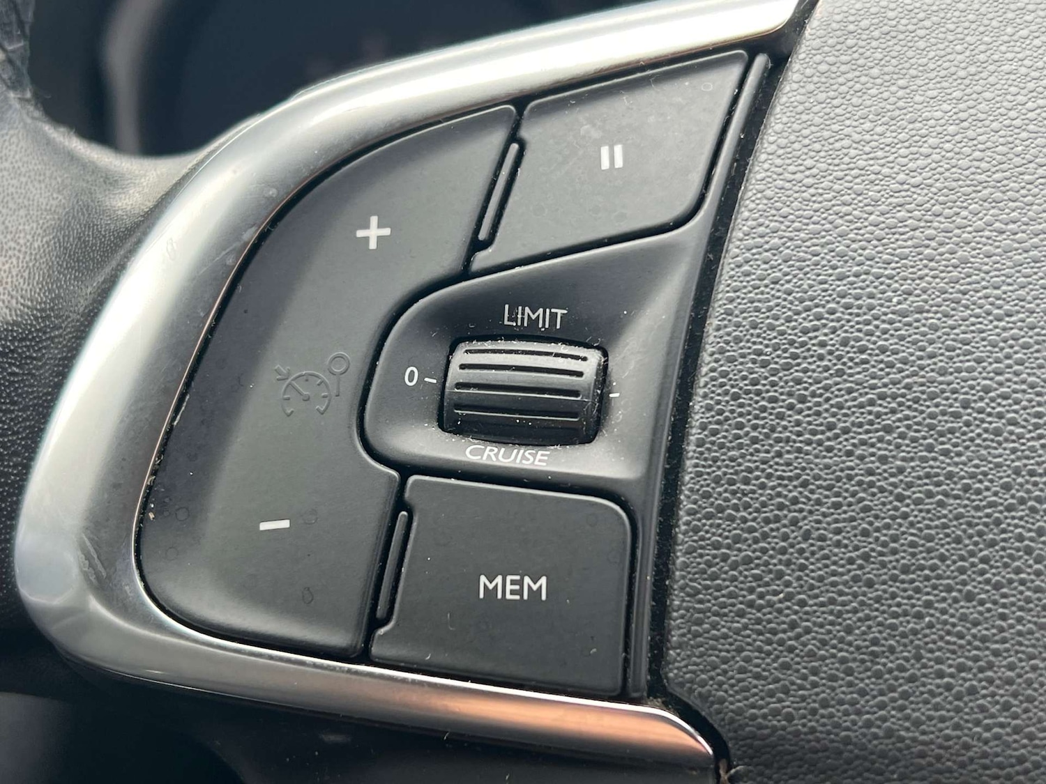 Used Citroen C4 2017 for sale - 76601872: Photo 36