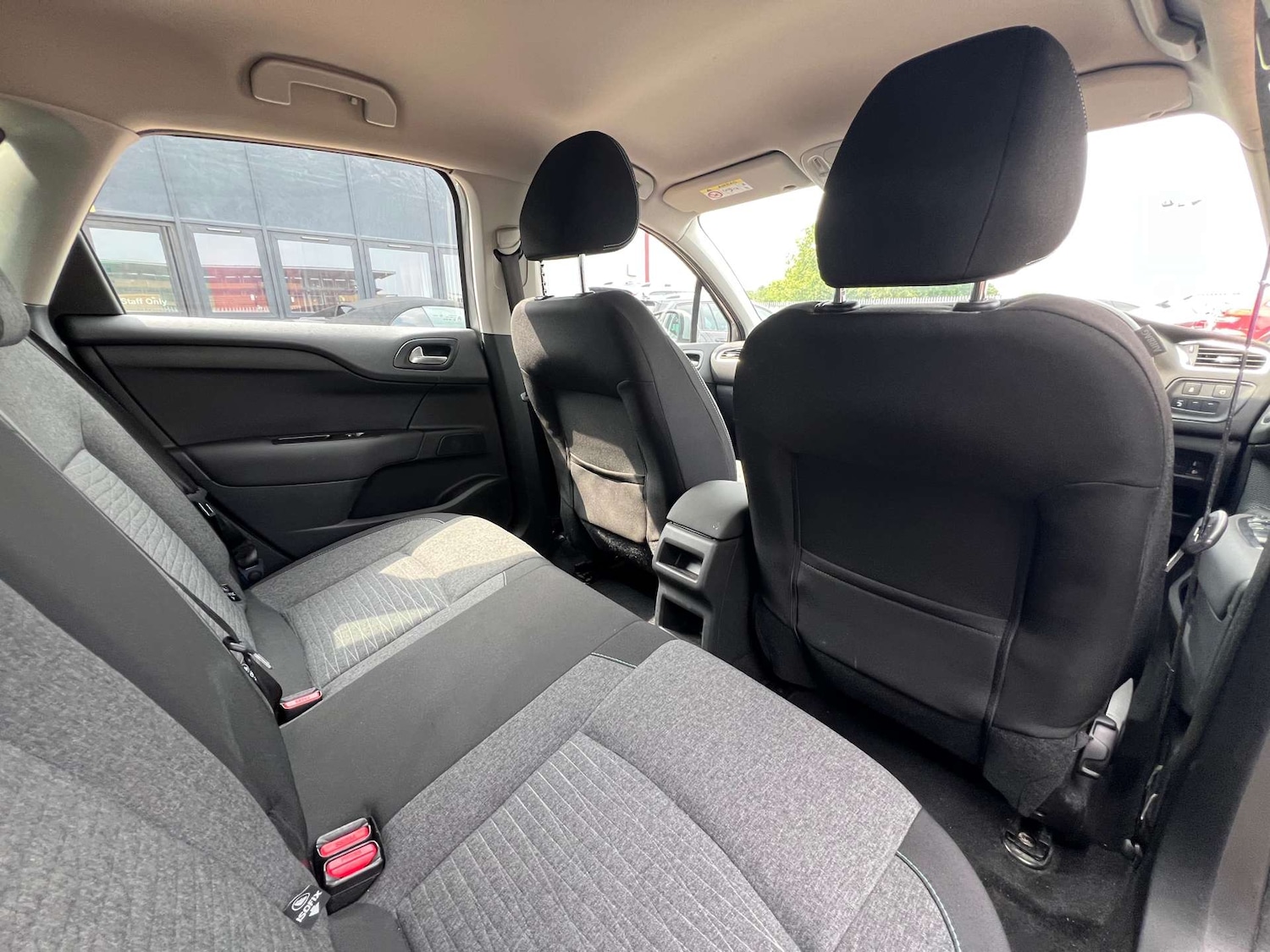 Used Citroen C4 2017 for sale - 76601872: Photo 37