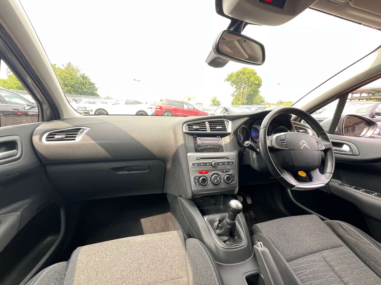 Used Citroen C4 2017 for sale - 76601872: Photo 39