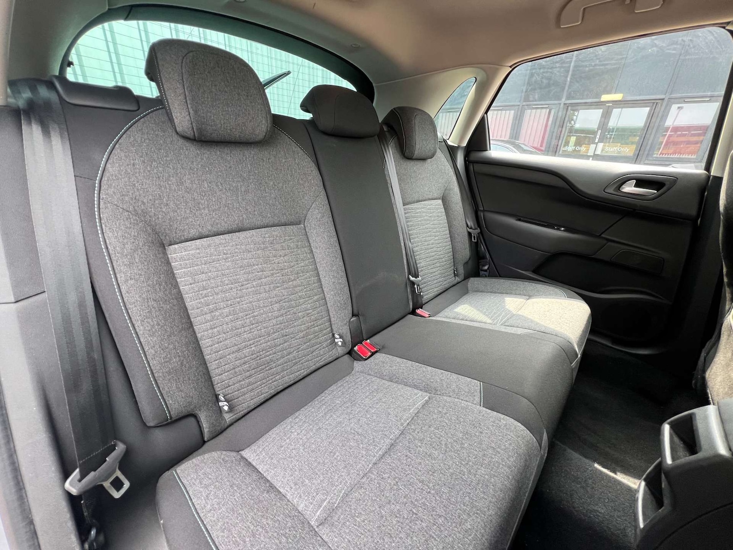 Used Citroen C4 2017 for sale - 76601872: Photo 44