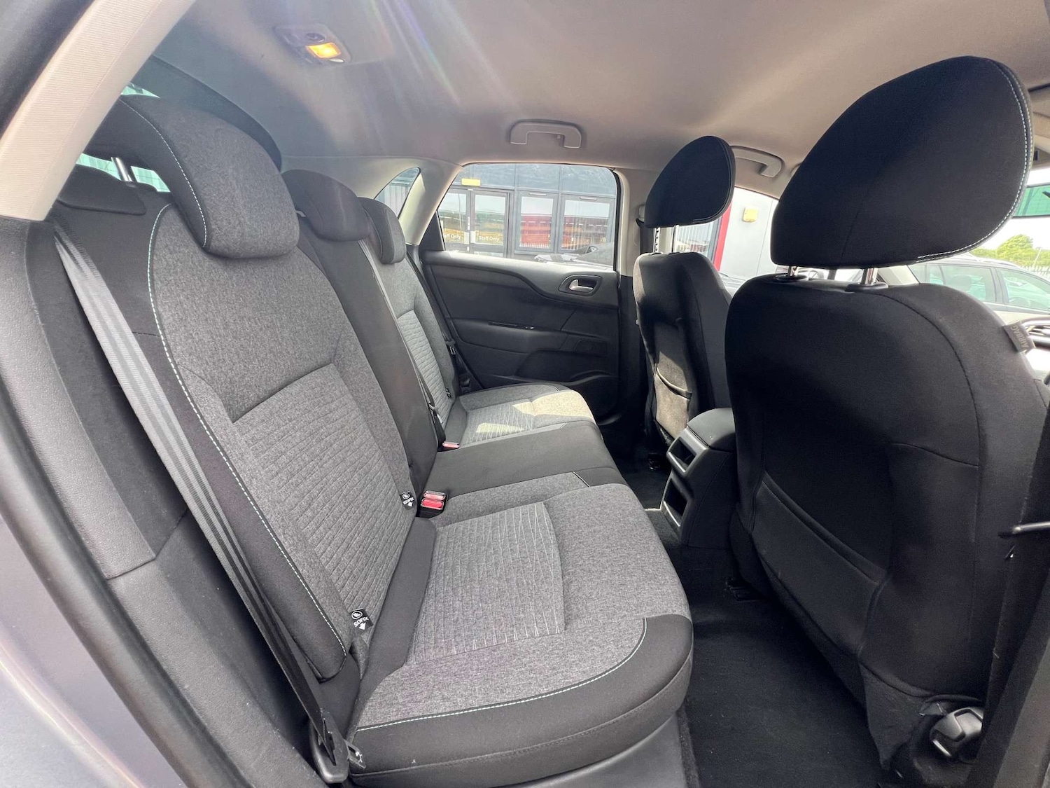 Used Citroen C4 2017 for sale - 76601872: Photo 46