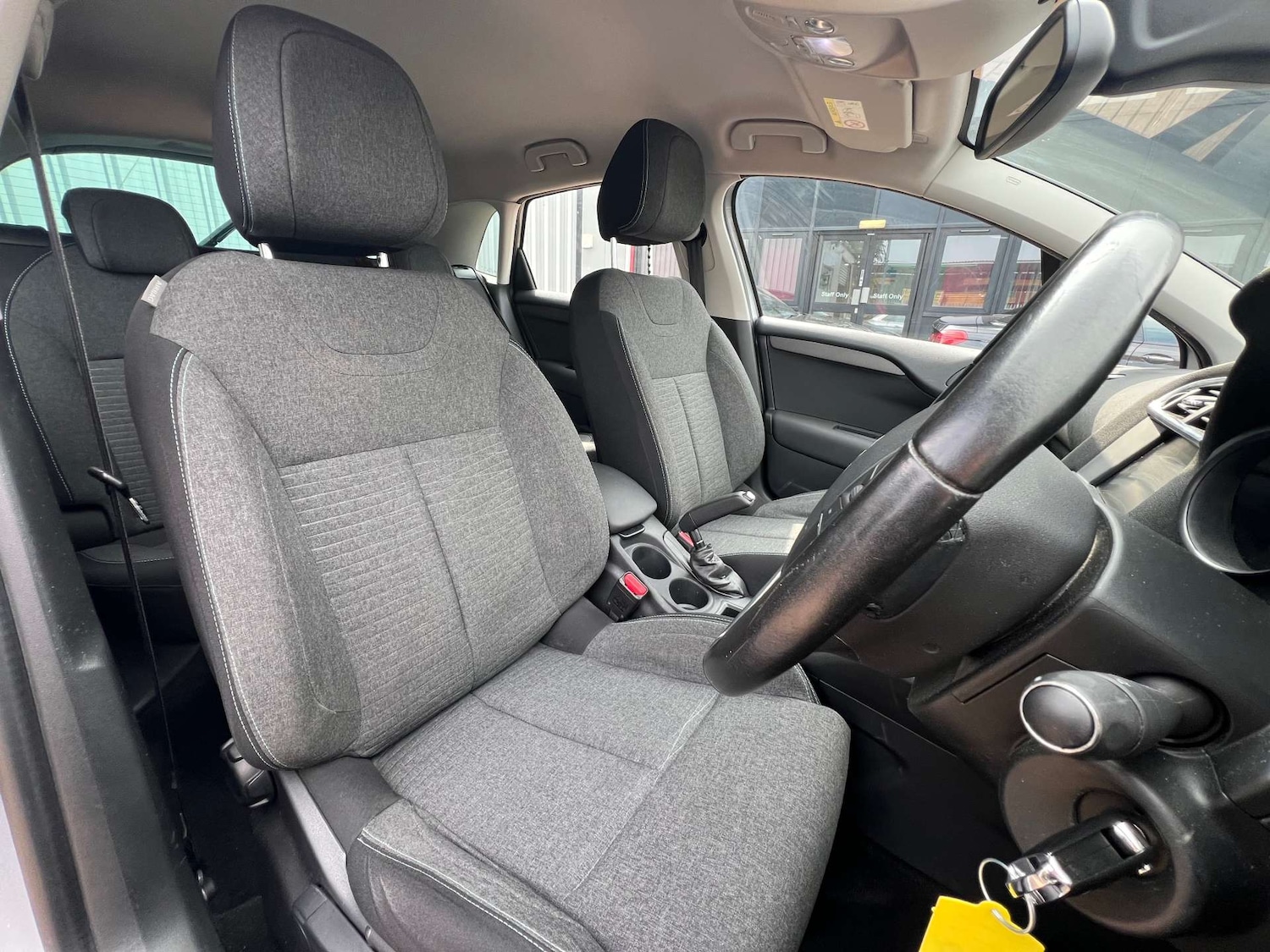 Used Citroen C4 2017 for sale - 76601872: Photo 47