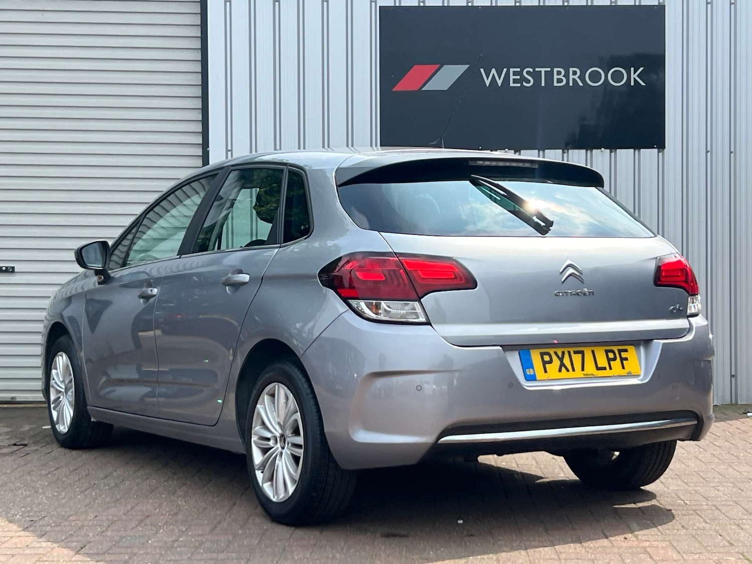 Used Citroen C4 2017 for sale - 76601872: Photo 5