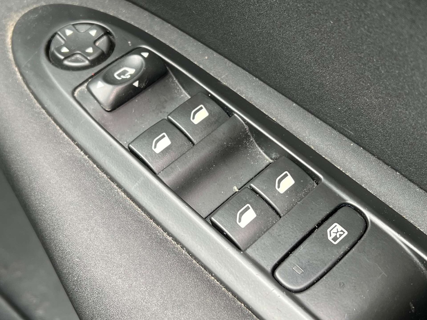 Used Citroen C4 2017 for sale - 76601872: Photo 55