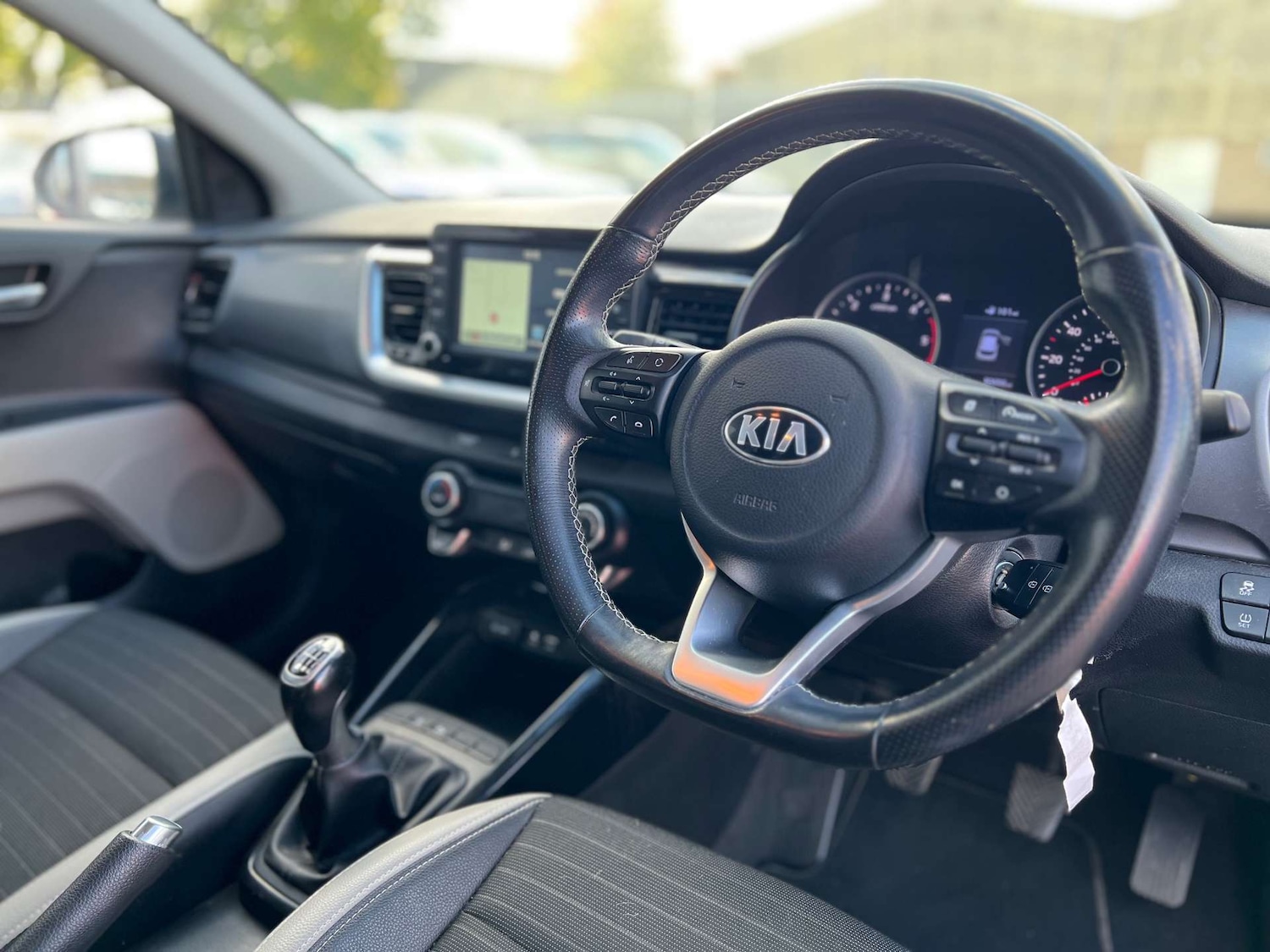 Used Kia Stonic 2019 for sale - 76547280: Photo 28
