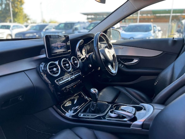 Used Mercedes-Benz C-Class 2015 for sale - 75281231: Photo 35