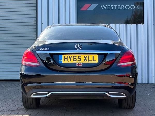 Used Mercedes-Benz C-Class 2015 for sale - 75281231: Photo 6