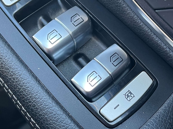Used Mercedes-Benz C-Class 2015 for sale - 75281231: Photo 70