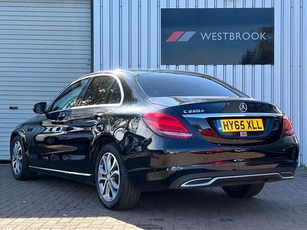 Used Mercedes-Benz C-Class 2015 for sale - 75281231: Photo 7