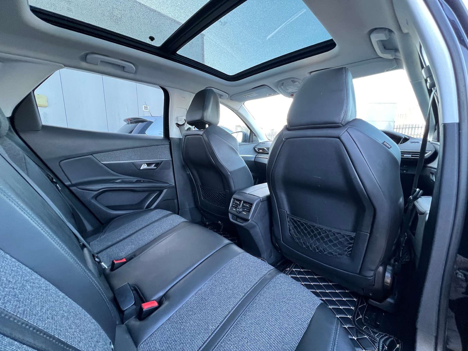 Used Peugeot 3008 2017 for sale - 77662752: Photo 35